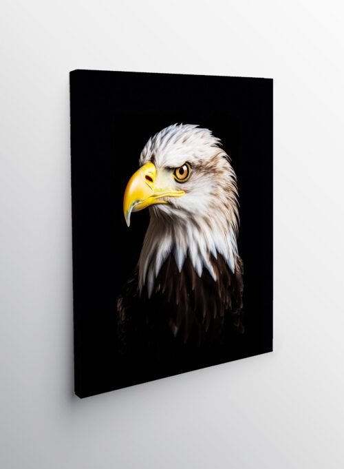 Águila fondo negro